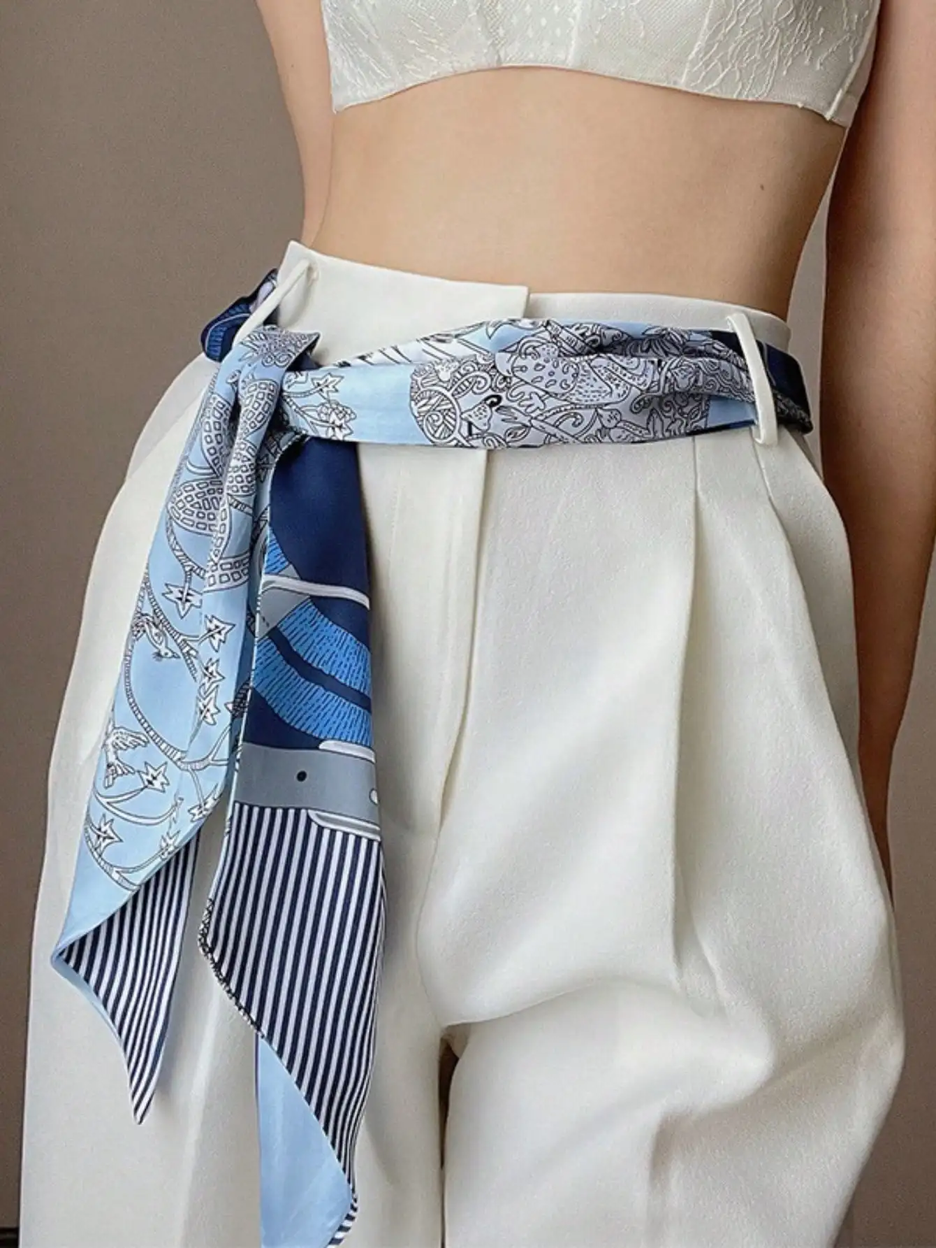 Lässiger quadratischer Schal a – Scarf Silk Square Bewertung und Preis