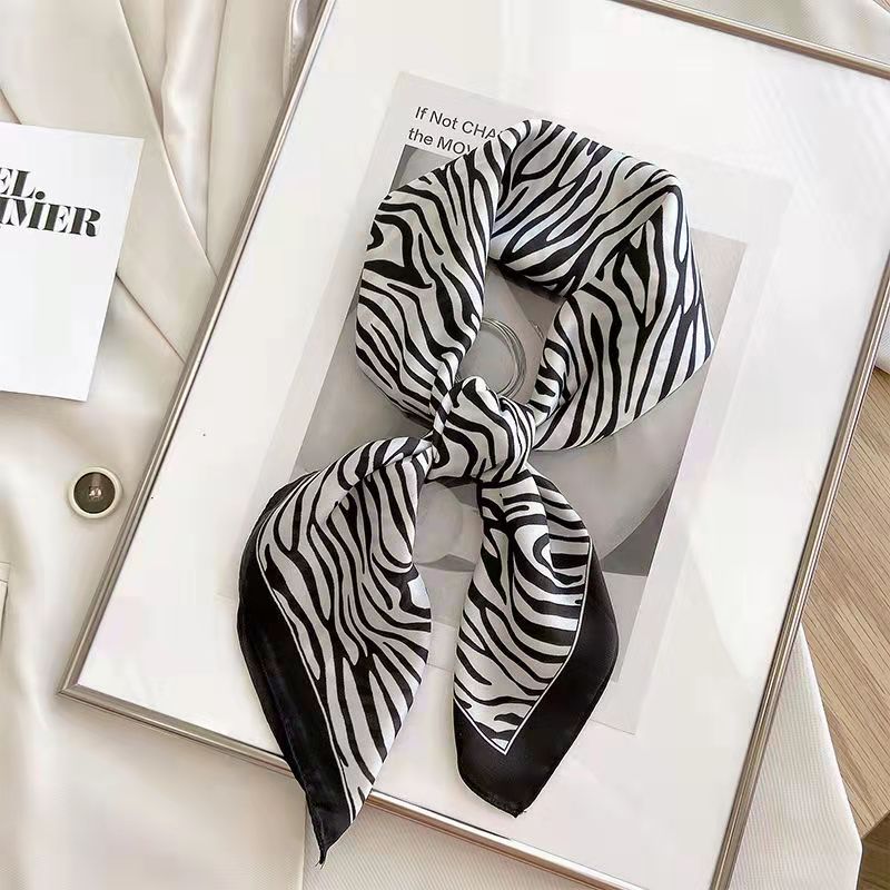 Neue Mode Zebra Gedruckt Quadr – Scarf Silk Square Bewertung und Preis